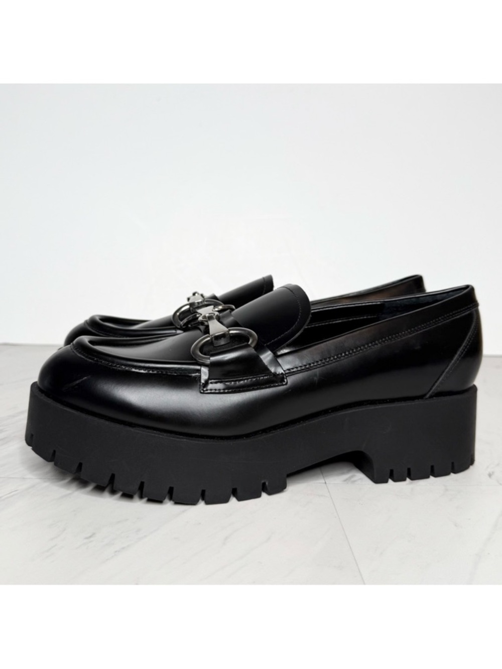 Marc Fisher Wilmer Black Leather Platform Lug Sole Loafer 9.5 M